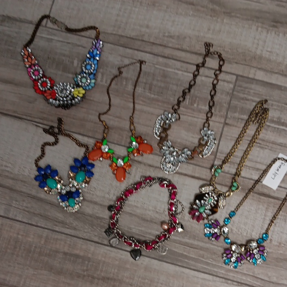 7 Piece Statement Necklaces..Bundle - image 1